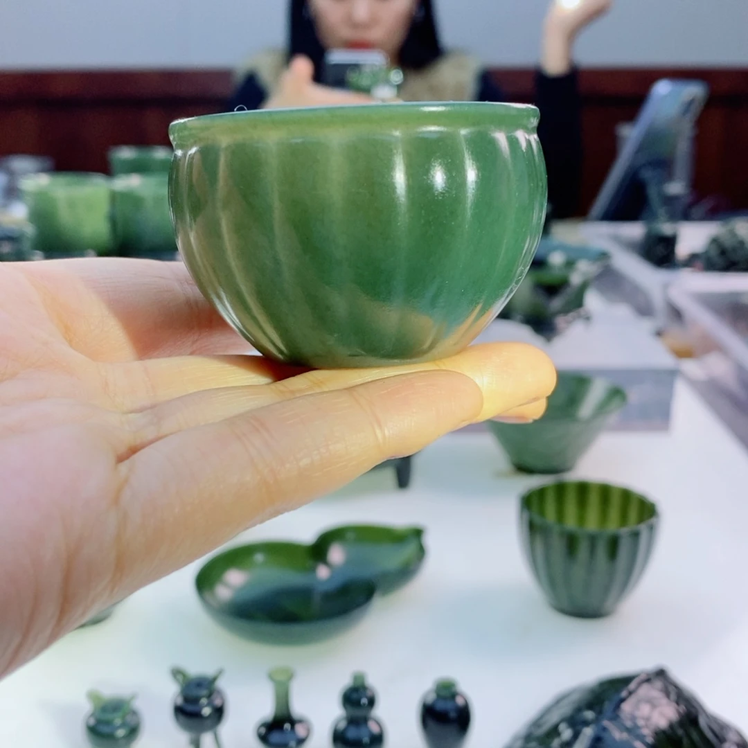 未镶嵌和田玉摆件