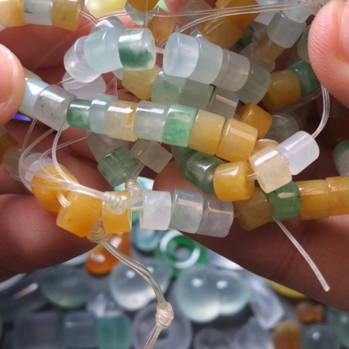 定制翡翠未镶嵌挂件