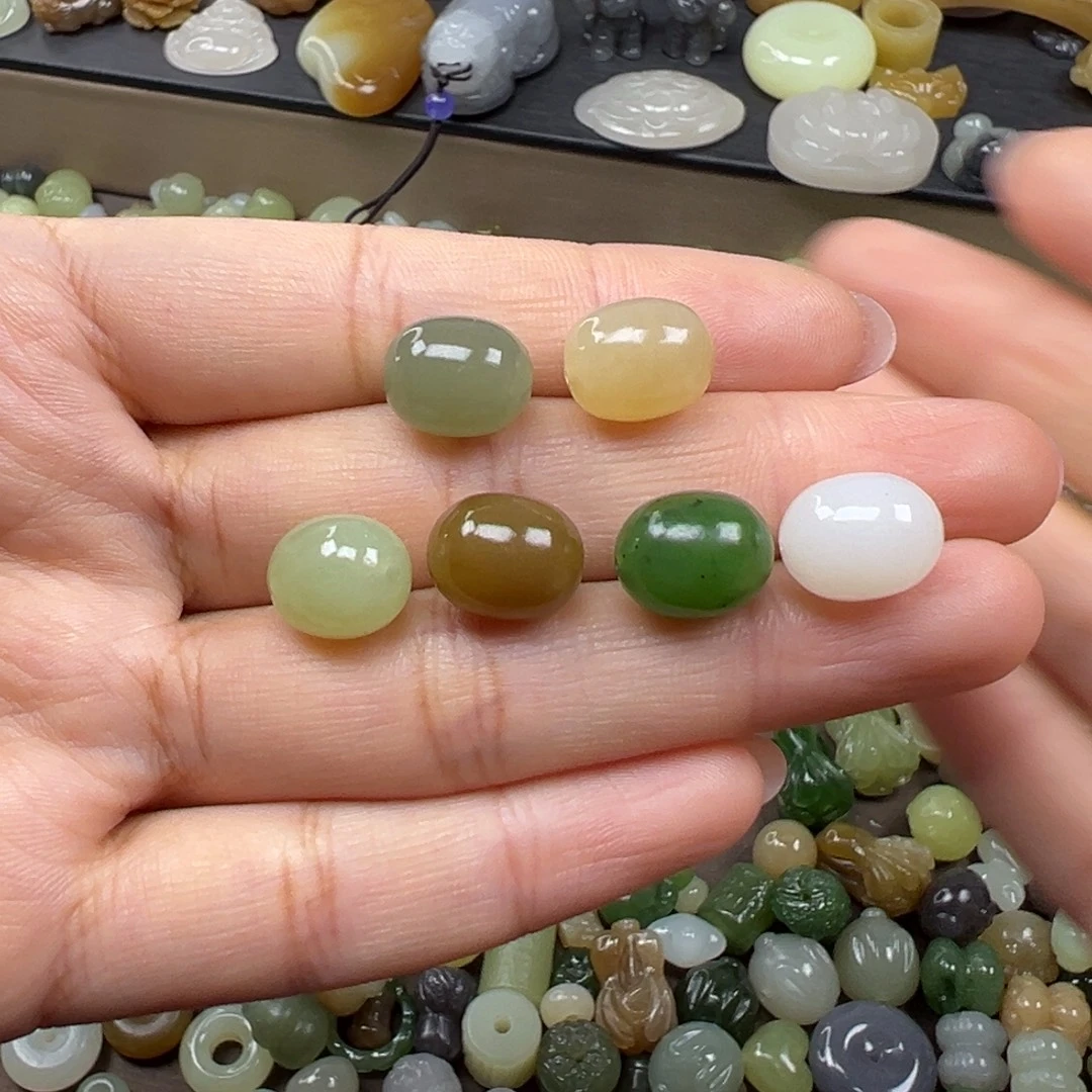 和田玉未镶嵌颈饰98一个多样性发其一