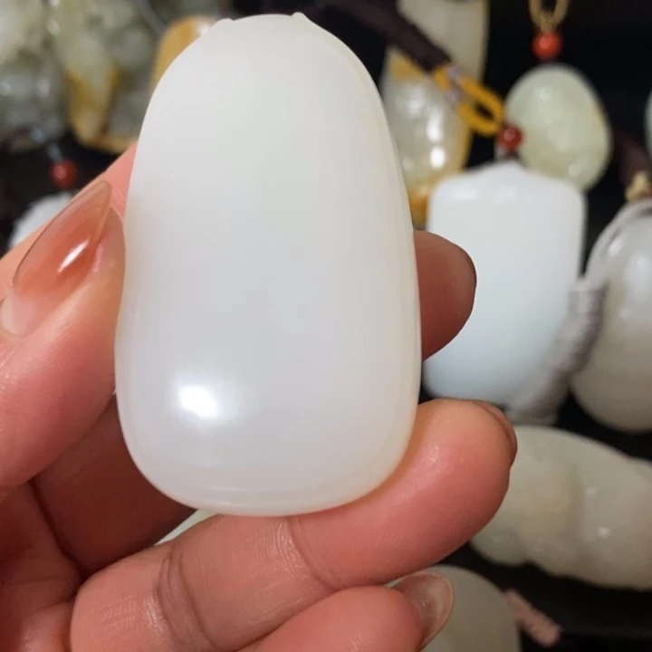 和田玉（糖玉）未镶嵌颈饰