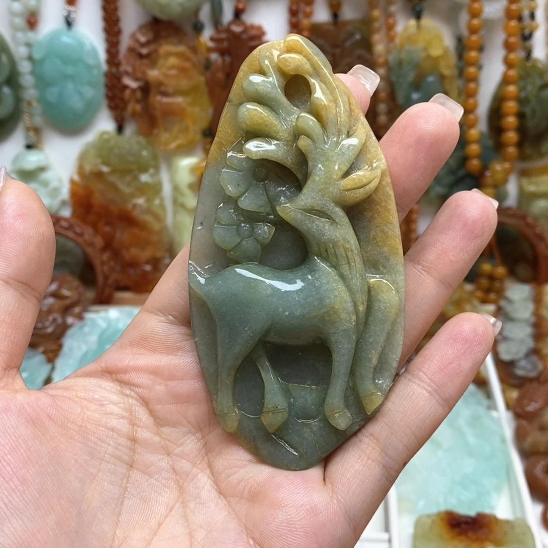 蛇纹石玉颈饰未镶嵌