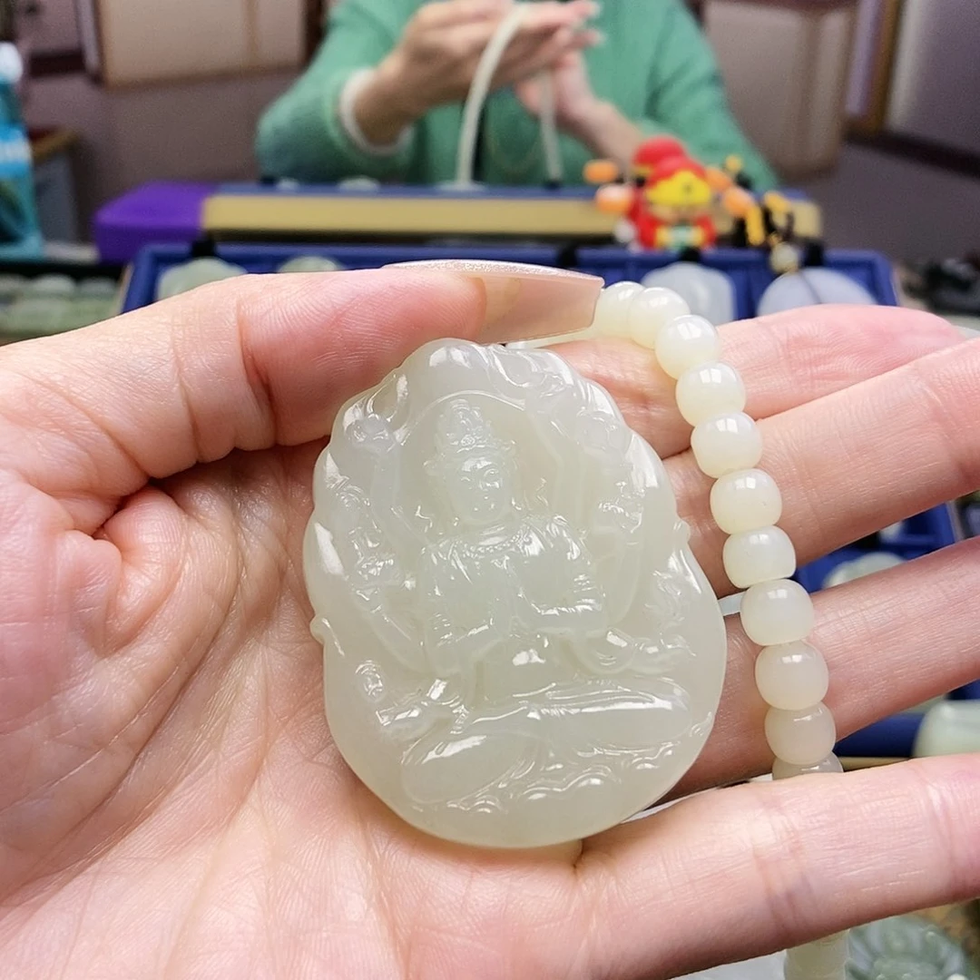 和田玉颈饰未镶嵌长****定