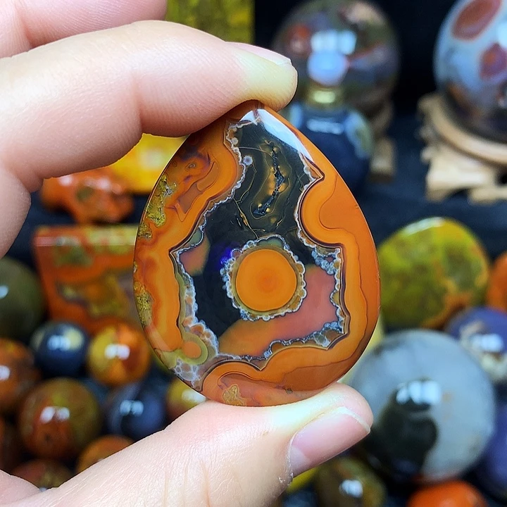 东***败玛瑙/玉髓未镶嵌颈饰