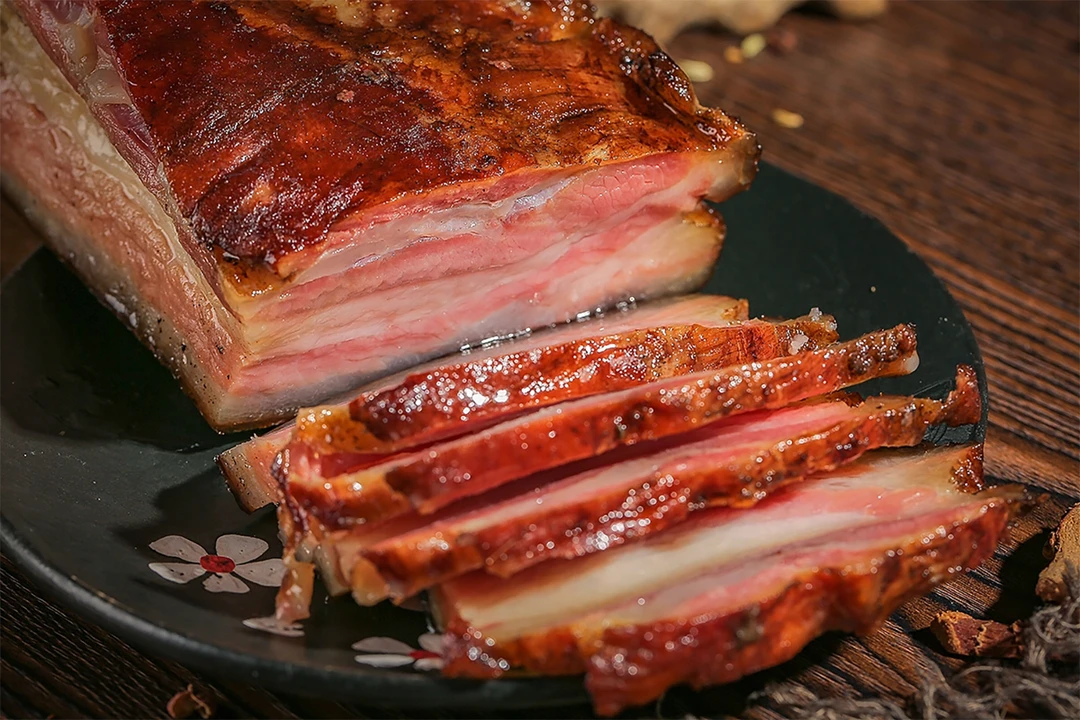 湖北恩施正宗粮食猪精品五花肉(现选现称)