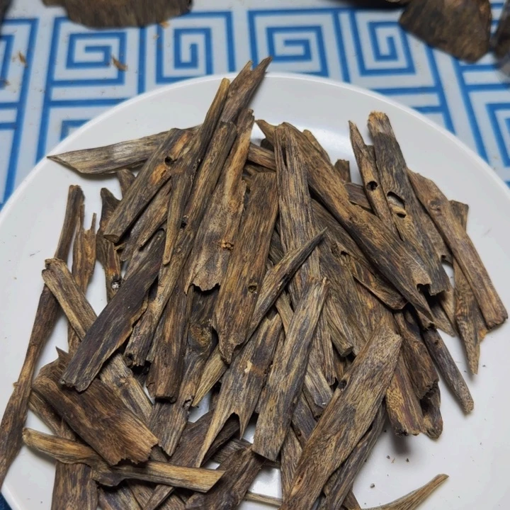 木绿奇陆河树心油128克