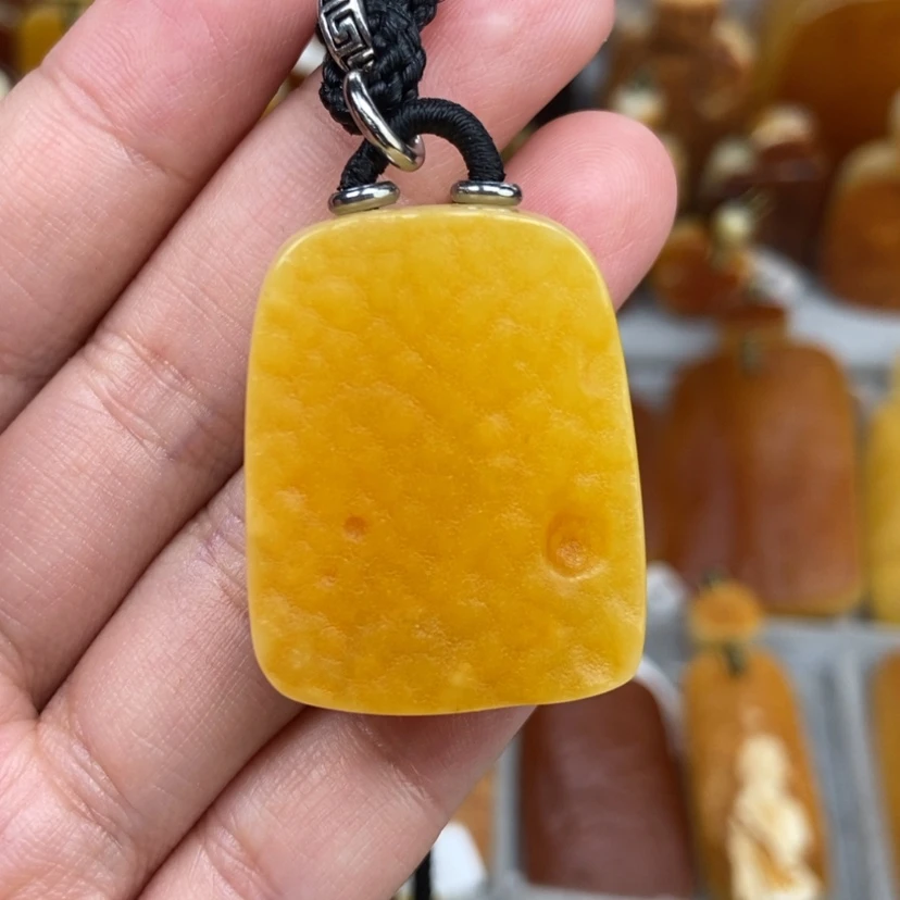 【闪购商品】未镶嵌颈饰琥珀