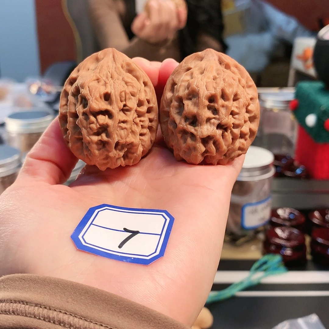 【闪购商品】吊坠文玩核桃红山虎 39尺