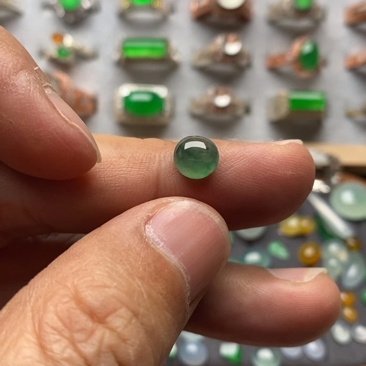 翡翠裸石冰种飘蓝花戒面7.9×7.6×4