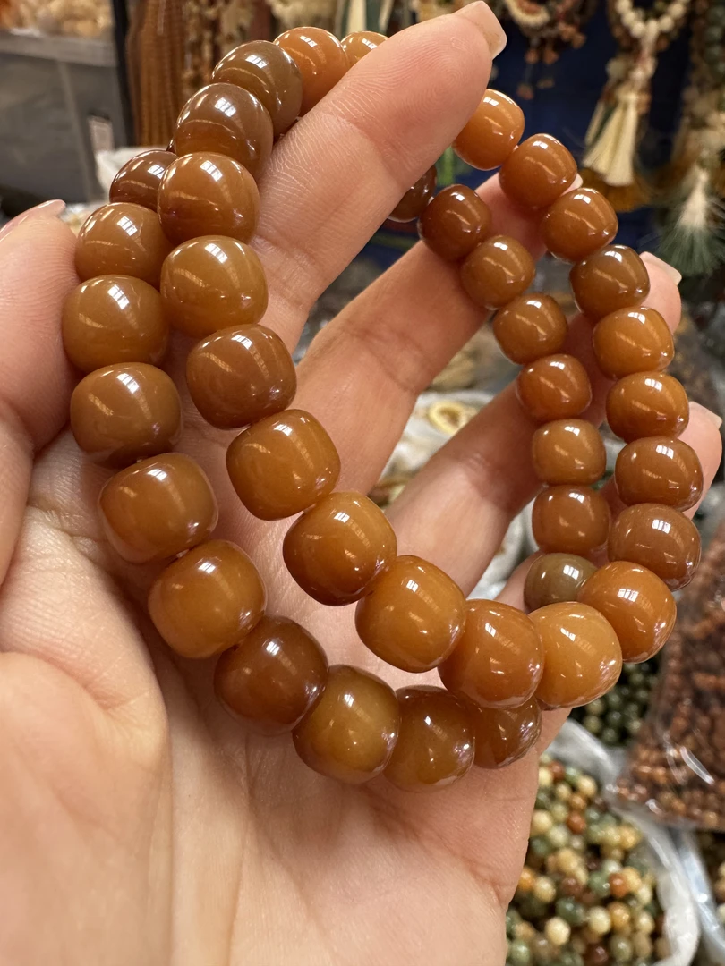 乌龙茶色玉化老料菩提手串