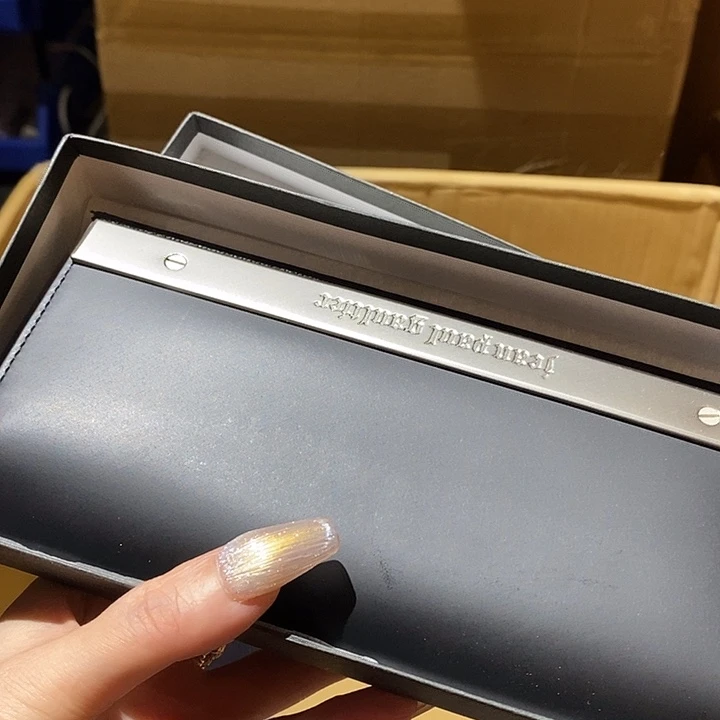 用***g中古香水沐浴露持久留香
