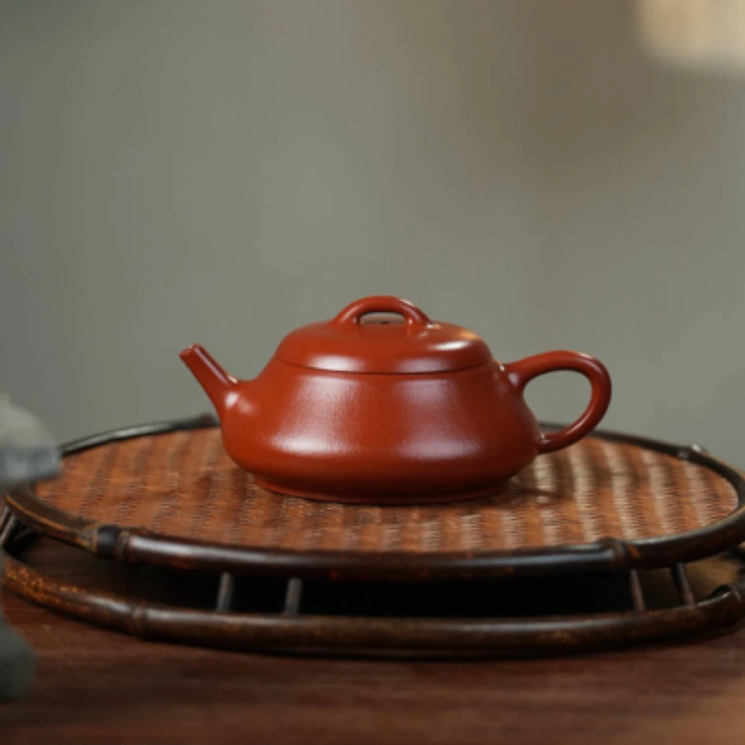 【亦瓢】 作者：吴敏（实力派工艺美术师） 泥料：大红袍 容量：180cc