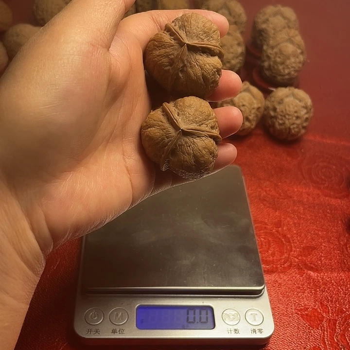 把件文玩核桃闷尖三棱正奔3号