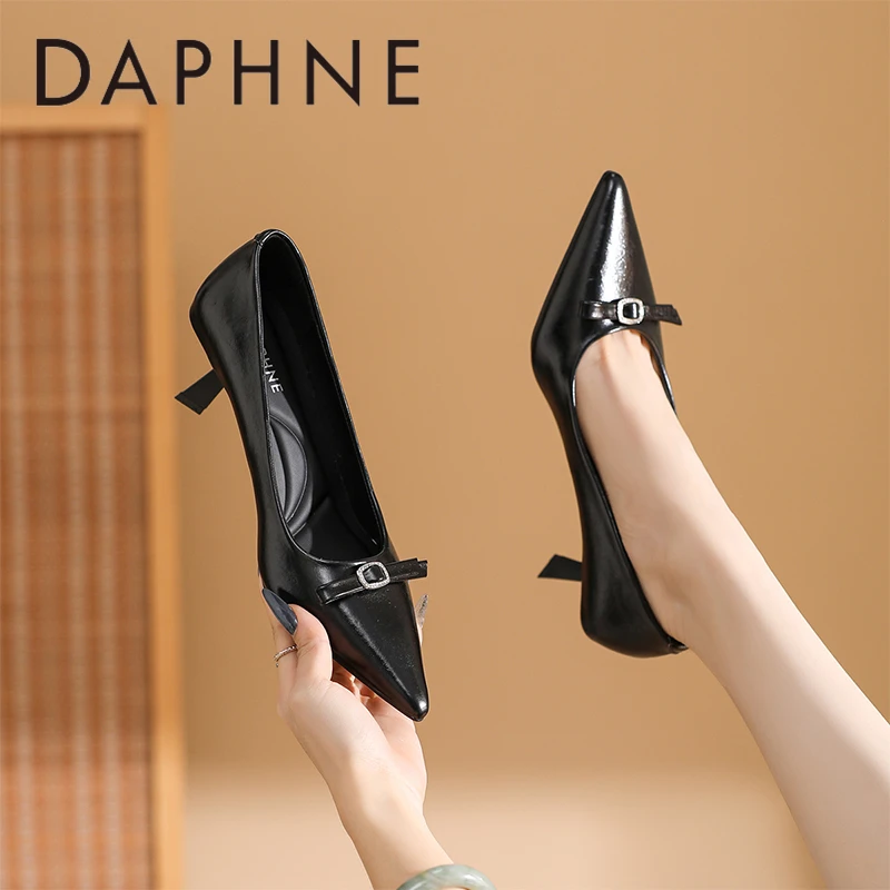 达芙妮黑色高跟鞋女细跟日常百搭真皮不磨脚5cm久穿不累尖头单鞋