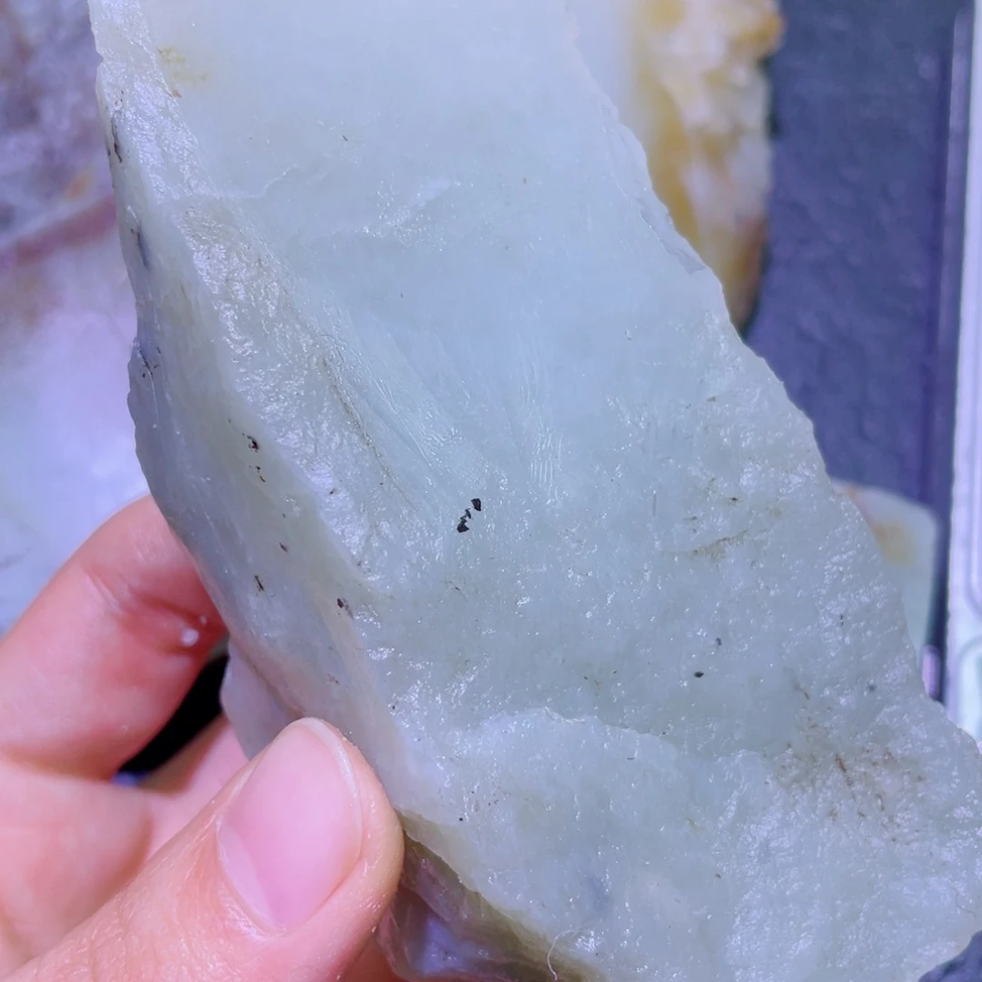 和田玉未镶嵌珠宝半成品