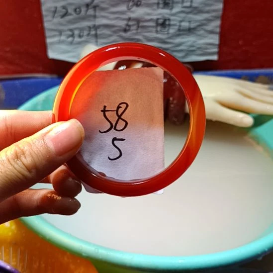 玛瑙/玉髓手镯未镶嵌