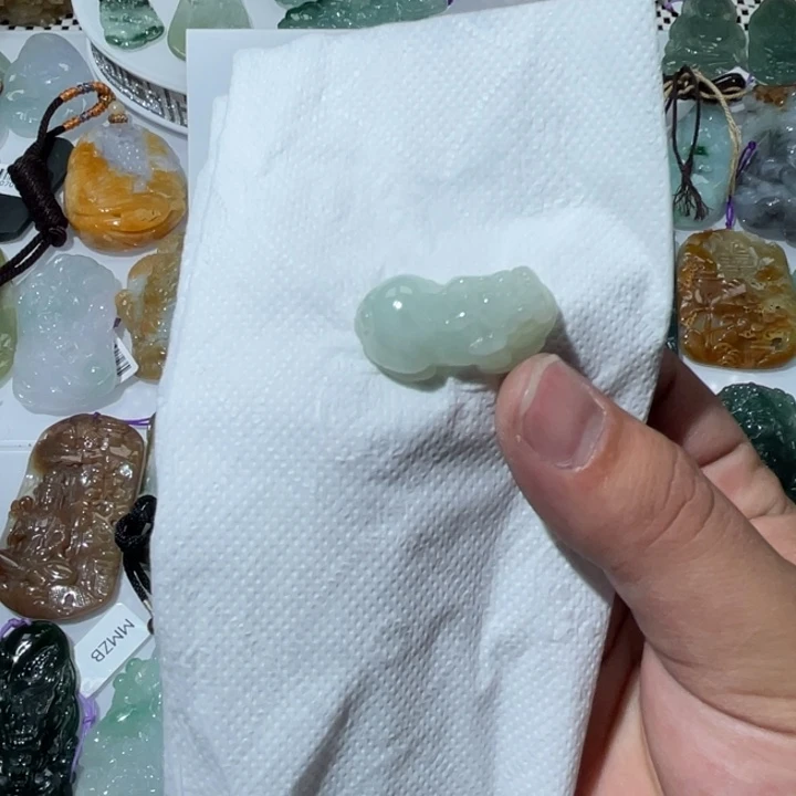 翡翠项链未镶嵌天然