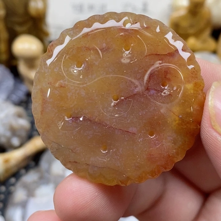 颈饰未镶嵌硅化珊瑚（珊瑚玉）有瑕