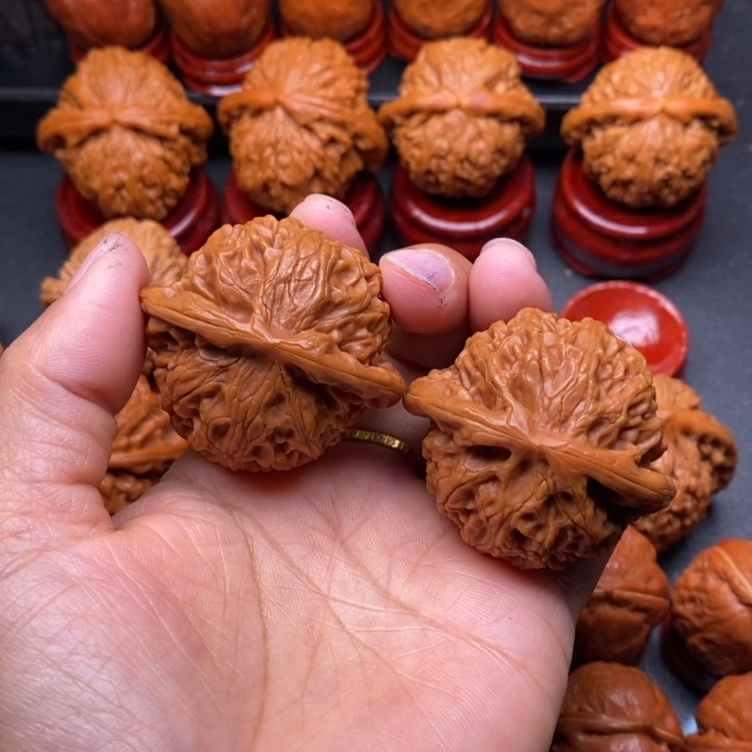 【闪购商品】文玩核桃把件44宫灯