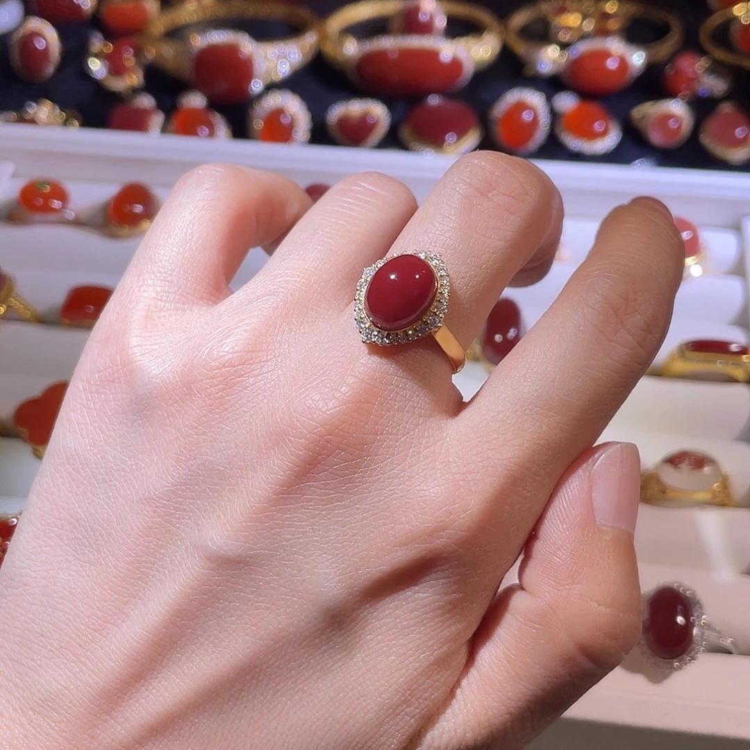南红玛瑙18K金镶嵌戒指