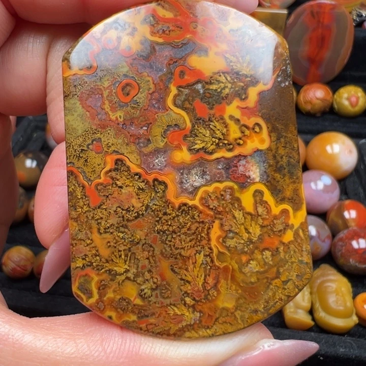 玛瑙/玉髓未镶嵌战国红玛瑙