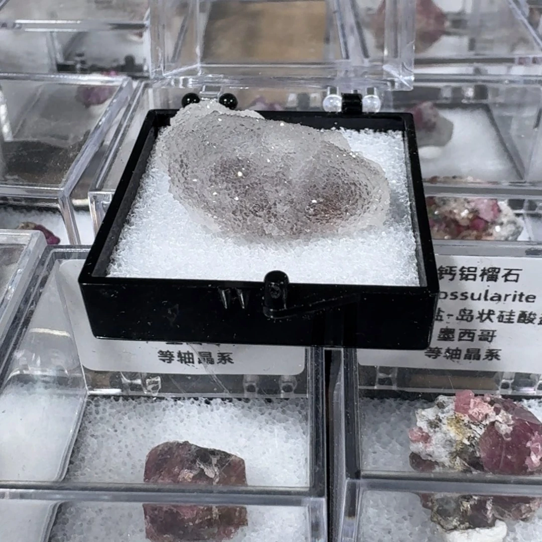 月下珠宝严选矿物