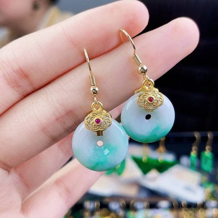 翡翠耳饰未镶嵌饰品