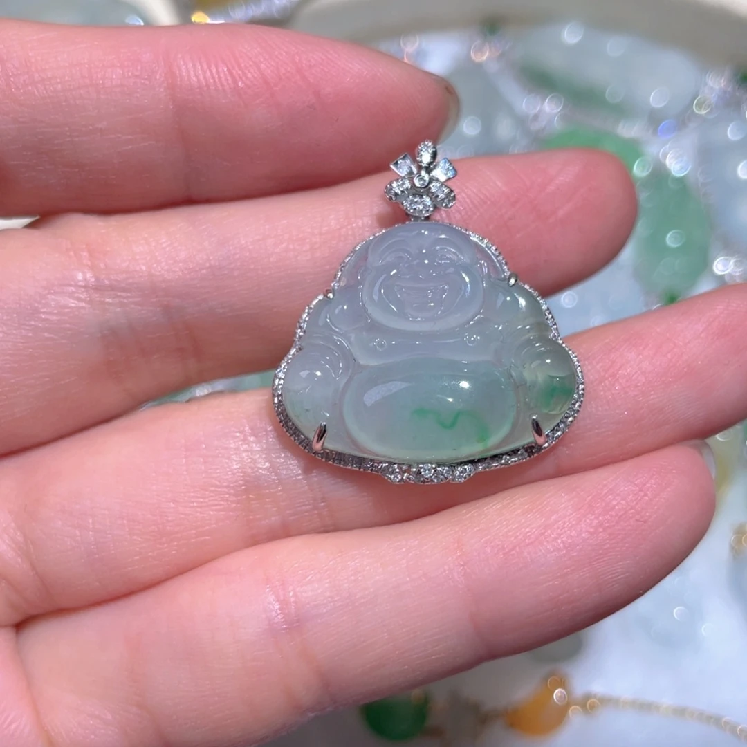 翡翠颈饰18K金镶嵌翡翠