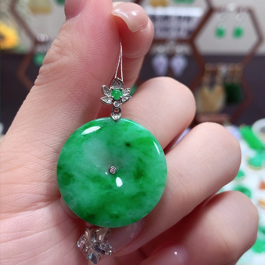 翡翠项链18K金镶嵌天然翡翠