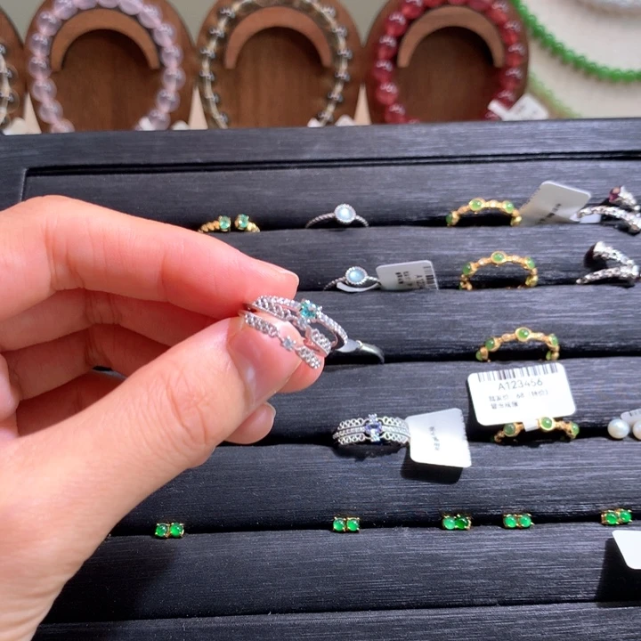 未镶嵌手链和田玉同*?