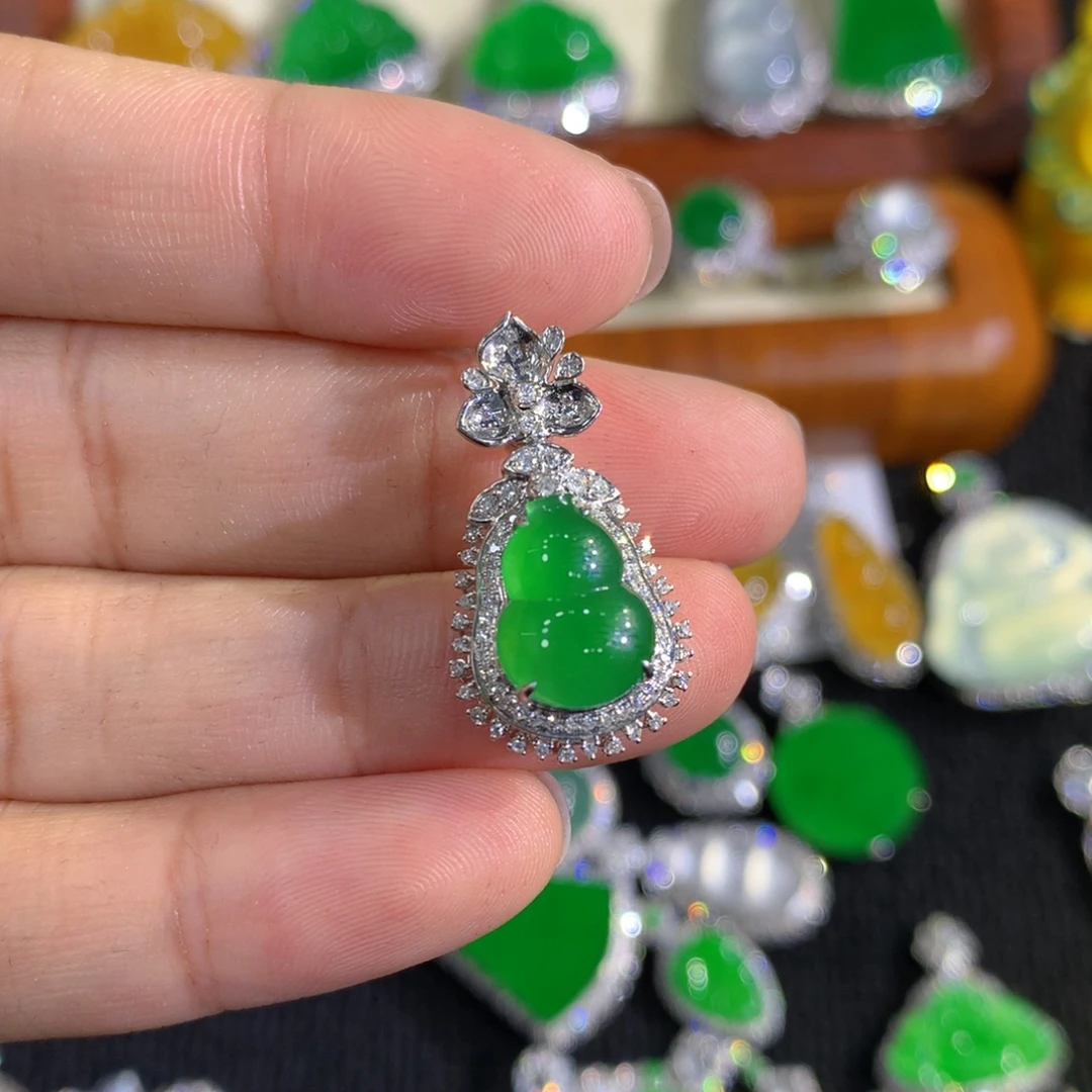 财***8翡翠18K金镶嵌颈饰分单1