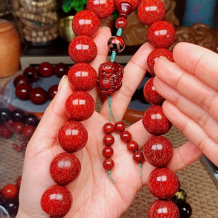 檀香紫檀（小叶紫檀）桃2.0红手持