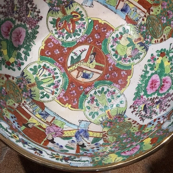 红***二瓷片zggfggfffddffzxczffgg