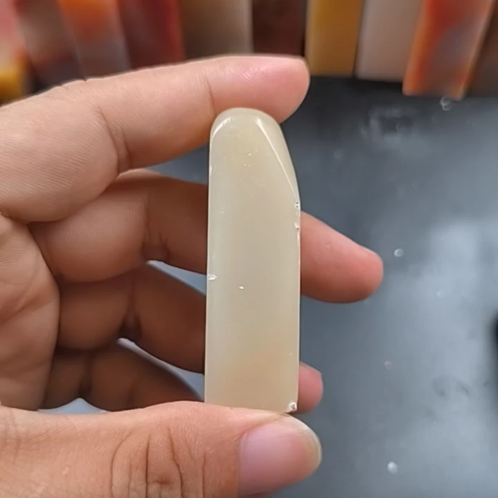 玻璃老挝石巧色素章
