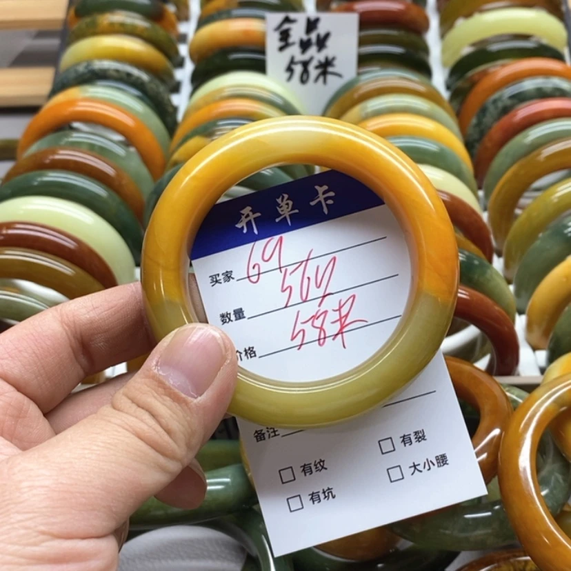 【闪购商品】蛇纹石玉手镯未镶嵌?***?