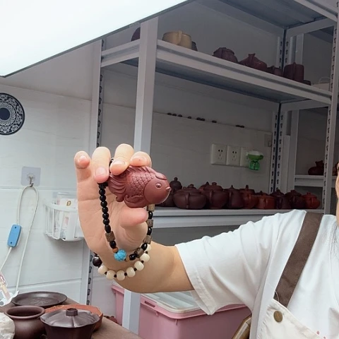 朱泥鱼手把件手把件