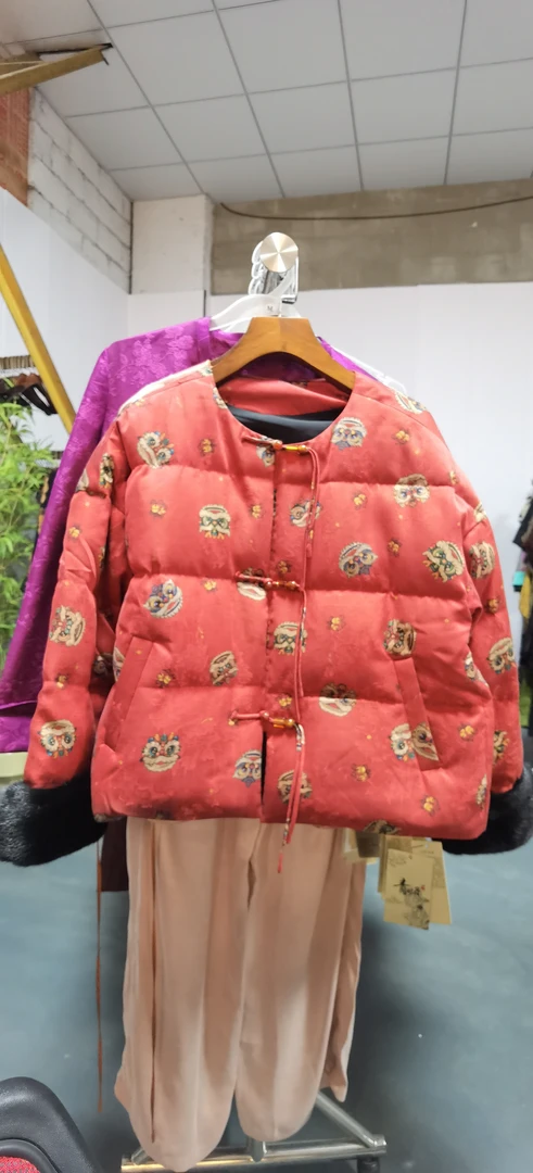 香云纱短款鹅绒服242472