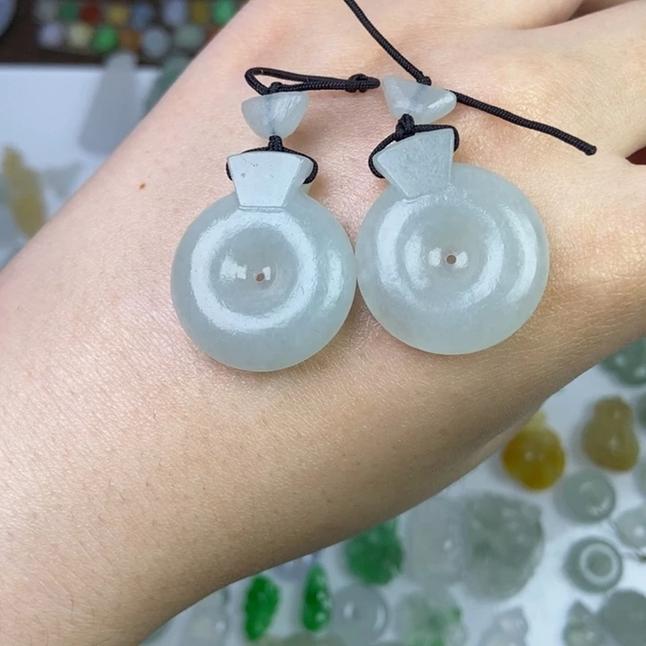 定制翡翠未镶嵌一对