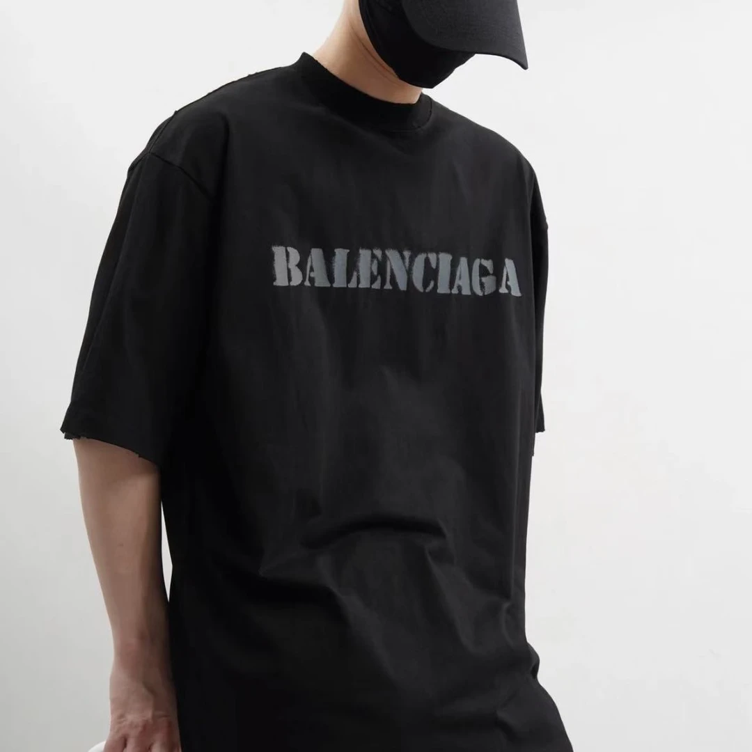 未使用 Balenciaga/巴黎世家 /七七/T恤