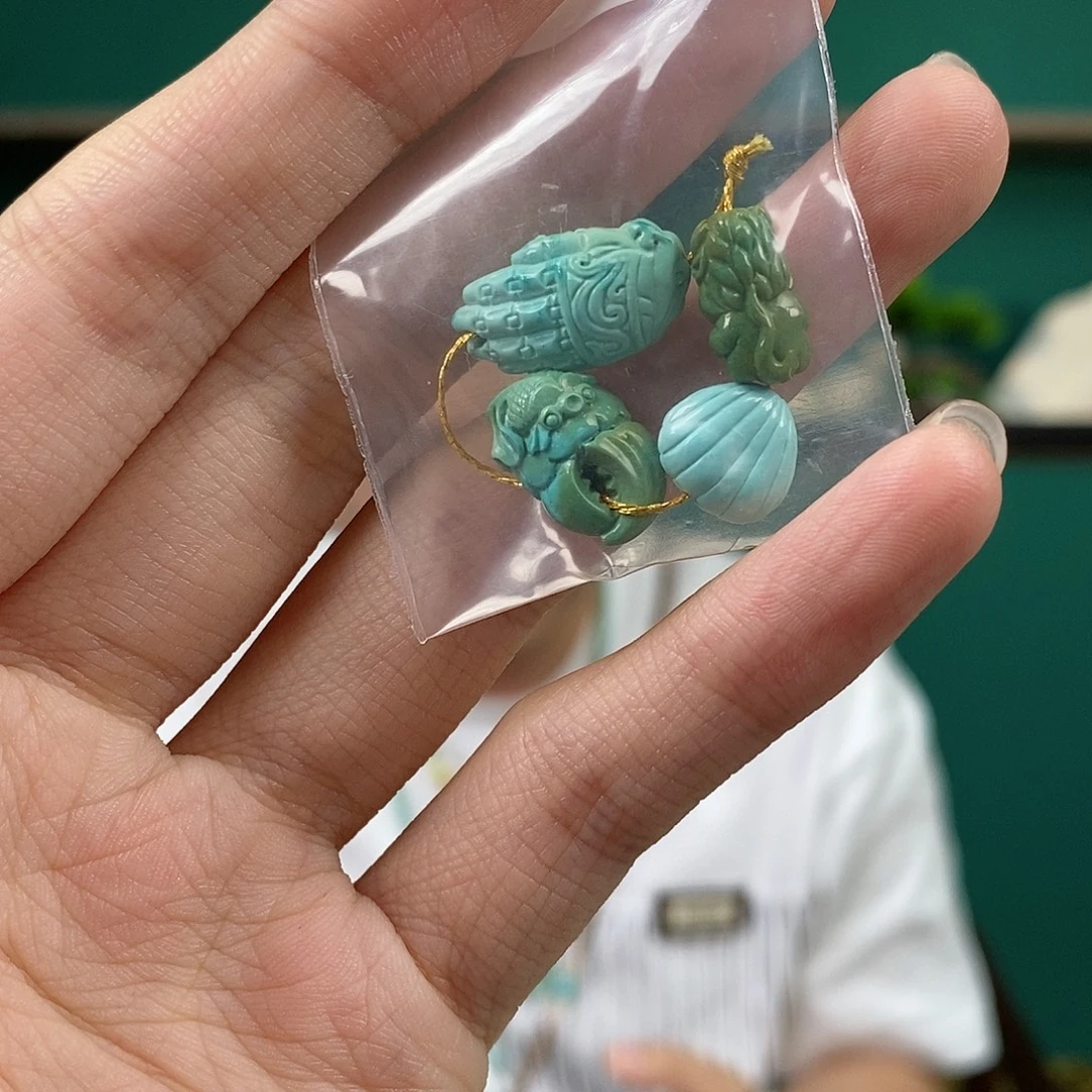 未镶嵌绿松石珠宝奇石