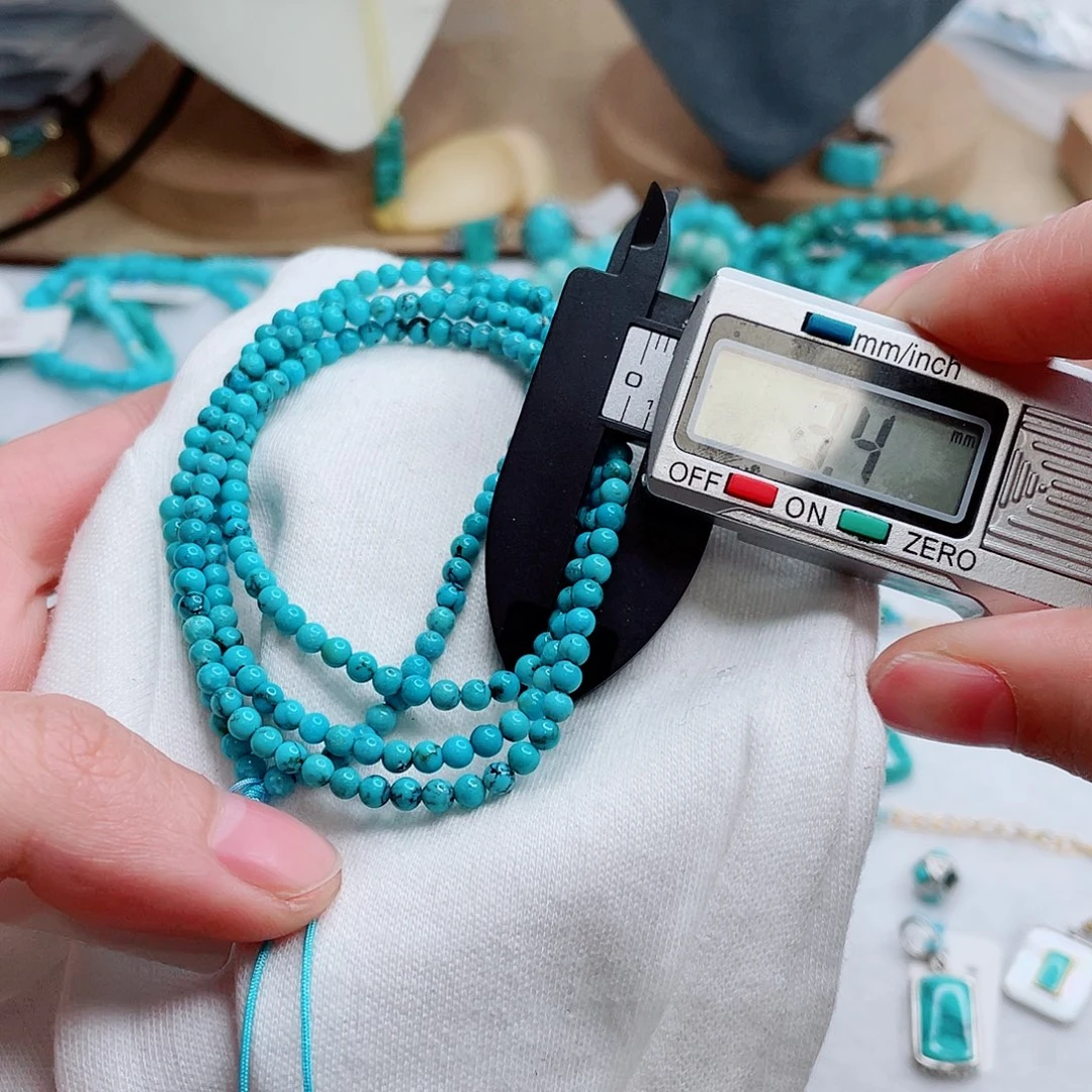 宁****绿松石未镶嵌绿松石