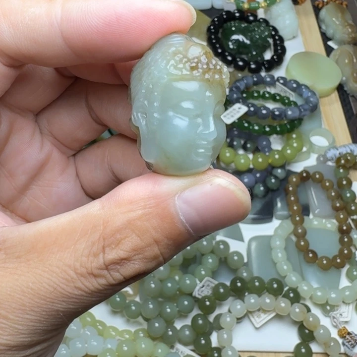 未镶嵌和田玉挂件
