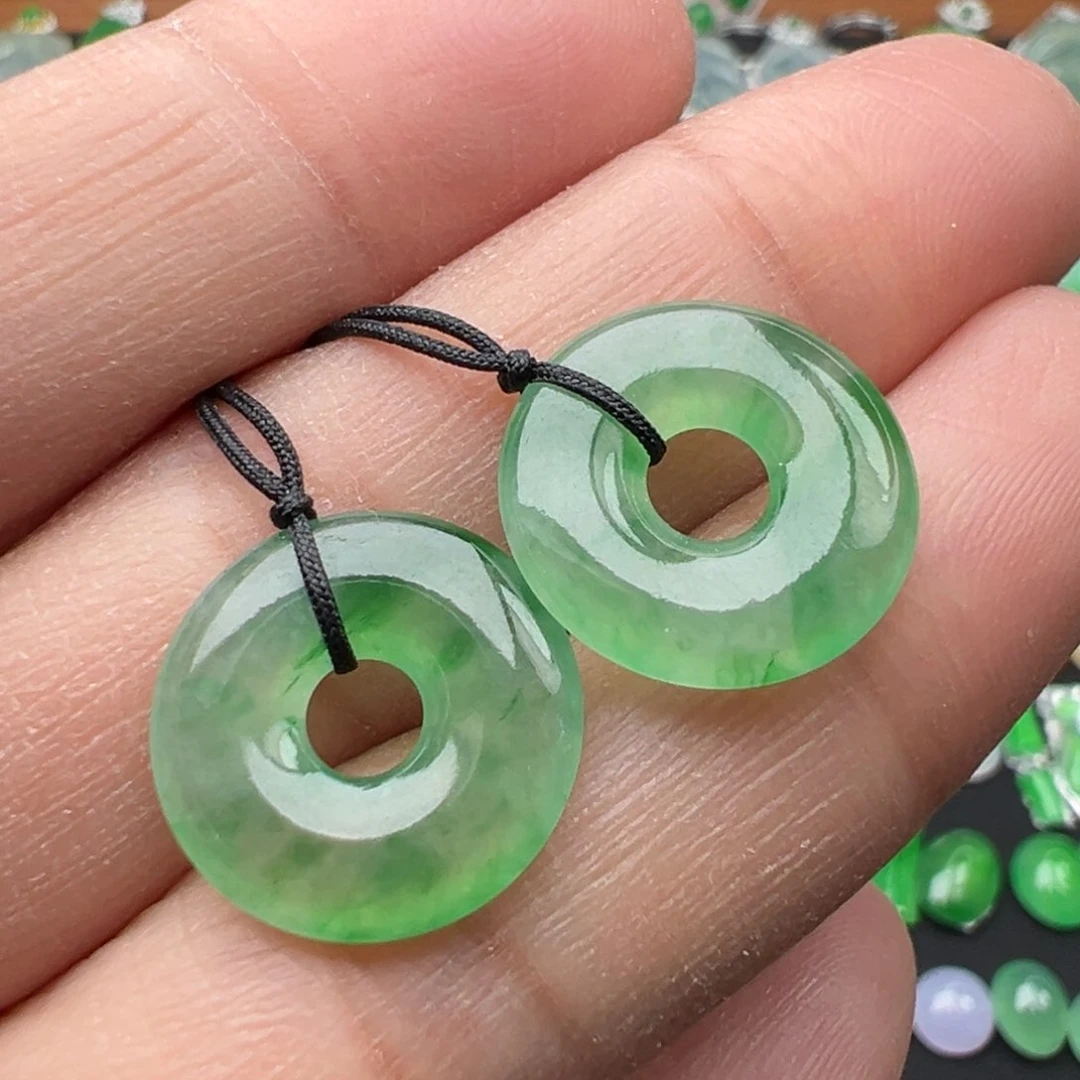 翡翠颈饰未镶嵌扣15