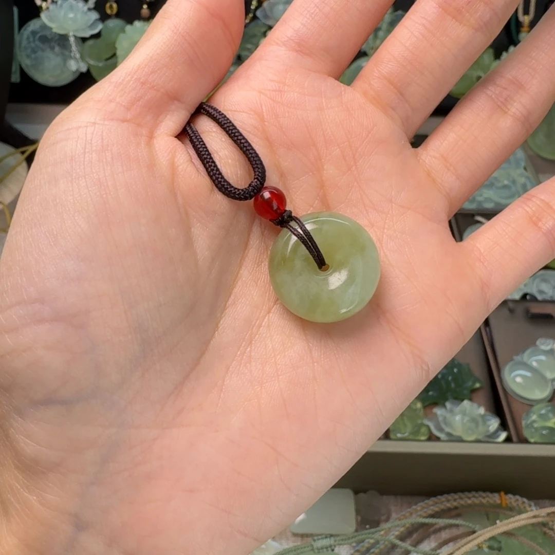 蛇纹石玉项链未镶嵌