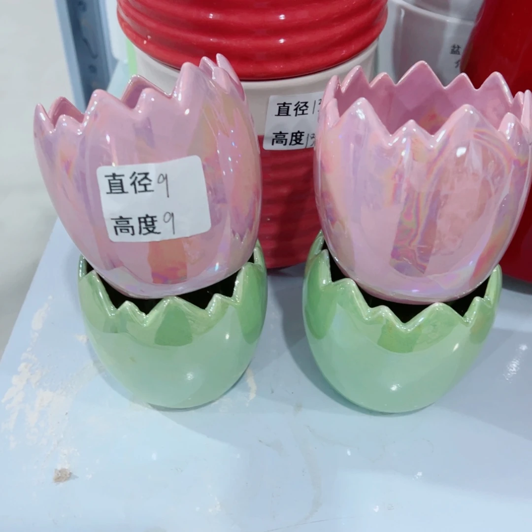 有孔，陶瓷花盆满10米包邮发货。