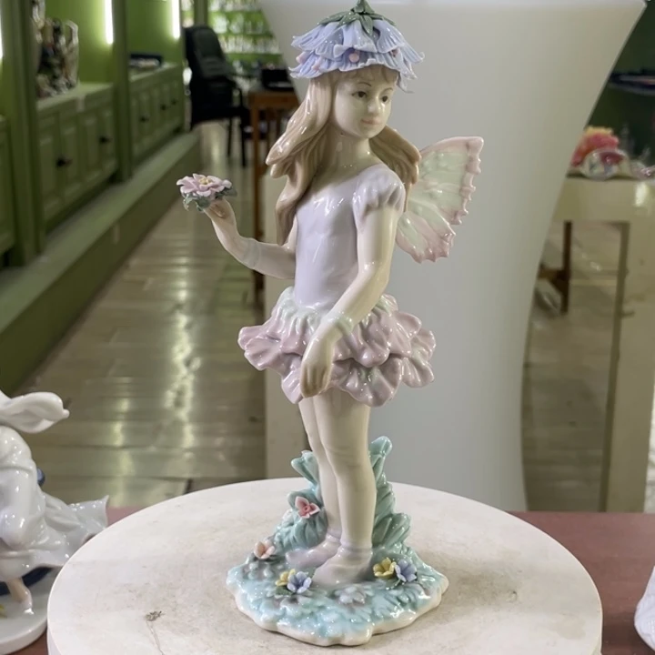 瓷微瑕22cm尊匠瓷偶一个