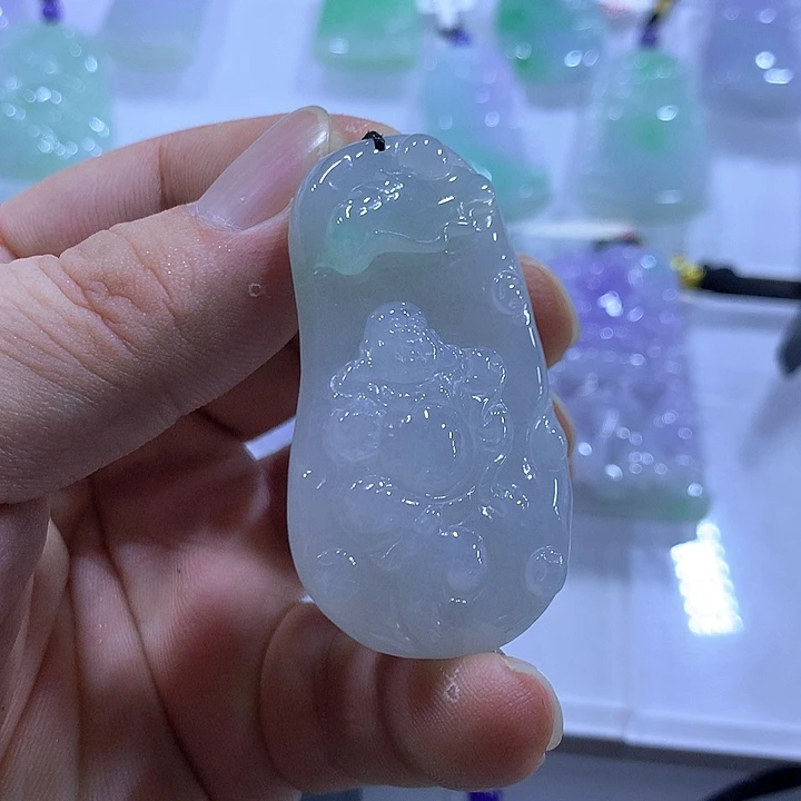 翡翠未镶嵌颈饰天然翡翠A货吊坠