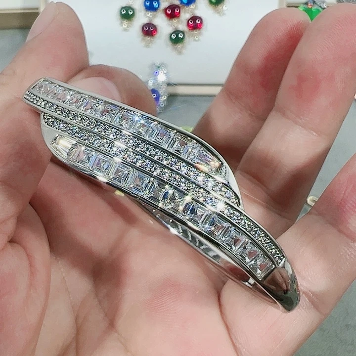 钨金无红宝蓝宝满钻镶嵌大宝贝