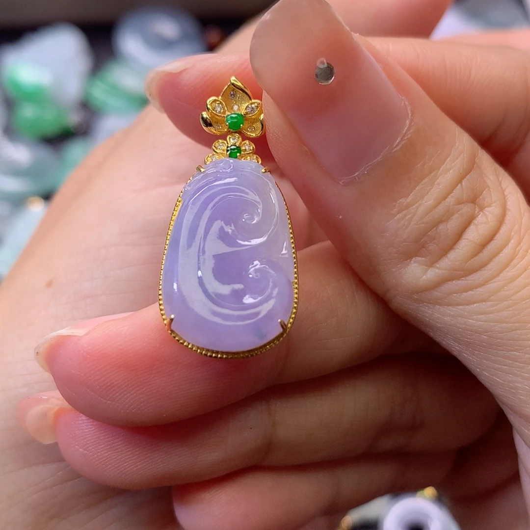 【闪购商品】吊坠(赠链)18K金镶嵌翡翠