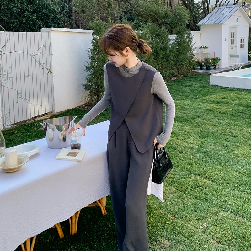 韩系穿搭一整套轻熟气质套装女2025春季新款时尚马甲直筒裤三件套