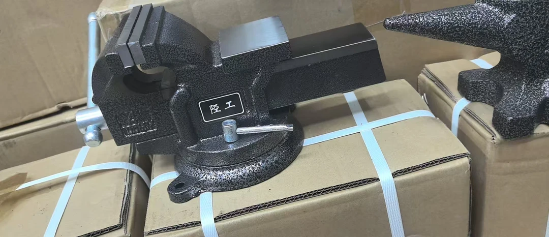 （直播）陉工台虎钳工作台虎钳工业级重型台虎钳虎台钳多功能台钳